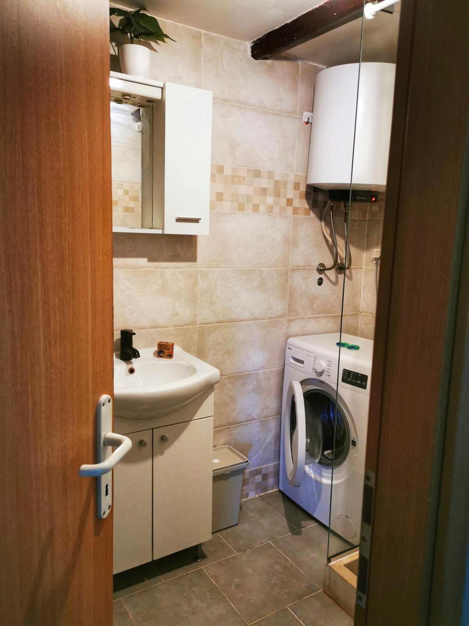 Attica Apartment Πούλα Εξωτερικό φωτογραφία
